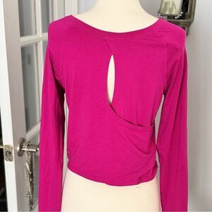 Lululemon LA Keyhole Reversible Long Sleeve Top in Ripened Raspberry